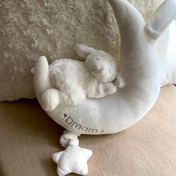 Absolutely Precious GUND BABY WINKY LAMB ON MOON PULL-STRING MUSICAL TOY NWT - Picture 1 of 16